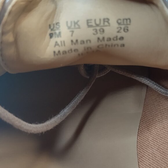 Franco Sarto Illia Faux Patent Leather Taupe Wingtip Shoes Women US 9M - Picture 13 of 14